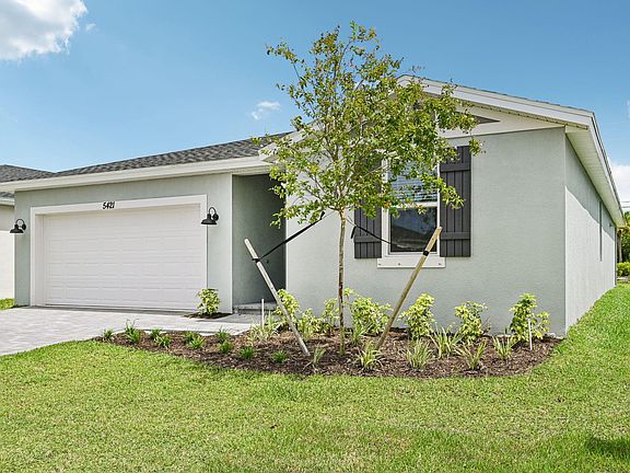 3rd image of 5421 Hampton Park Circle