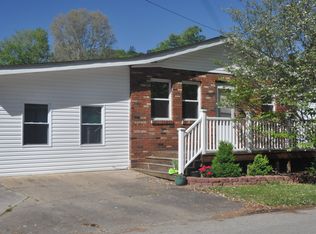 4653 Lynn Creek Rd, Lavalette, WV 25535