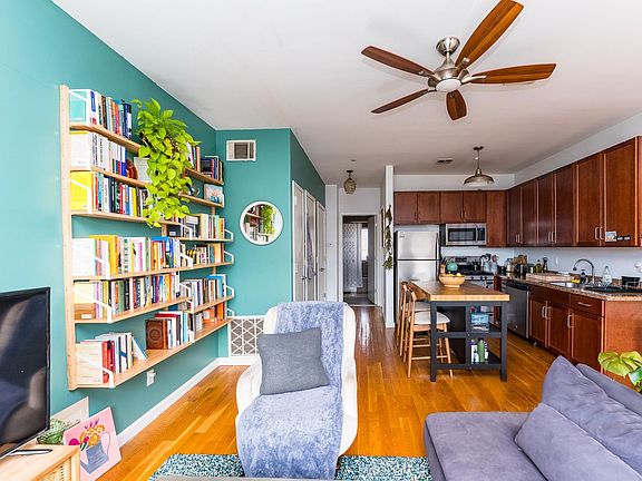 3rd image of 961 Bergen St APT 5A