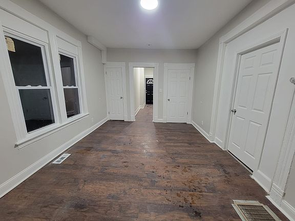 5th image of 124 Central Ave #1