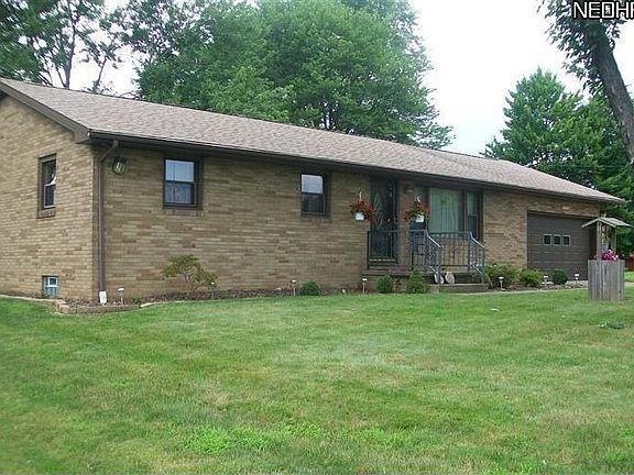 2nd image of 4421 Beck Ave
