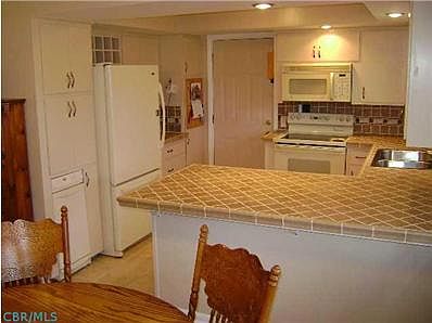 4th image of 311 Teryl Dr