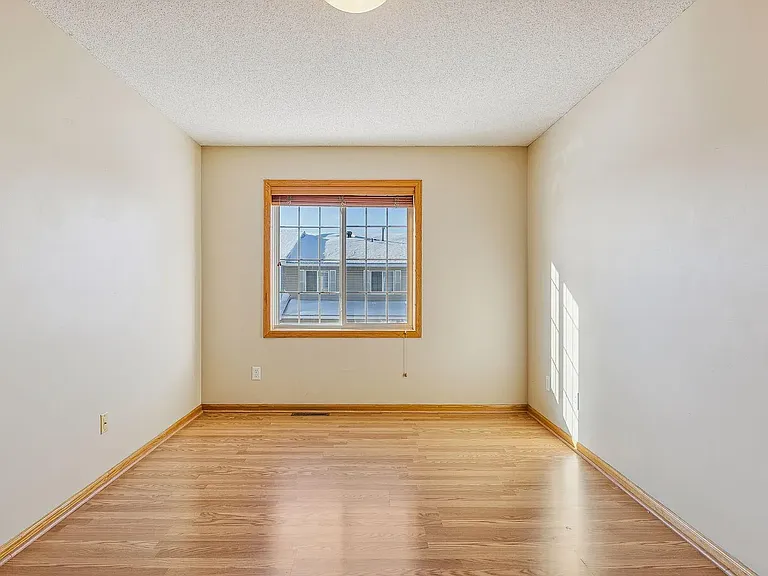 2533 Cobble Hill Ct #F — Photo 8
