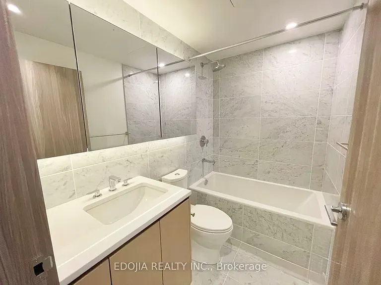 85 McMahon Dr #2207 — Photo 7