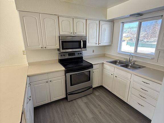 3rd image of 829 17th Ave APT 150