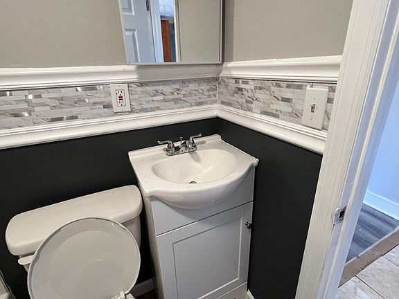 4th image of 51 Washington Ave #3A