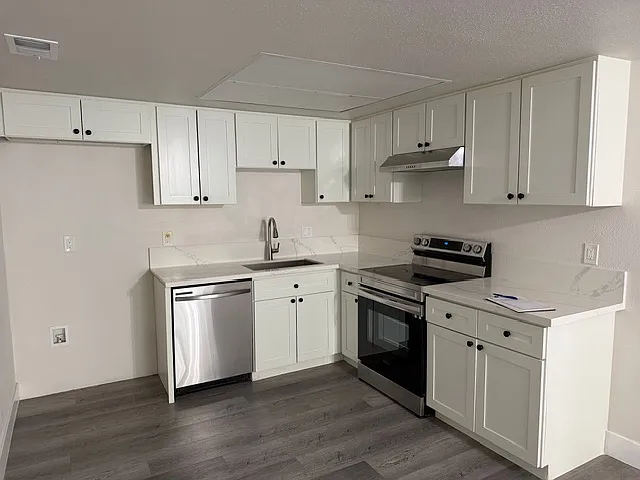 5204 Karm Way — Photo 1