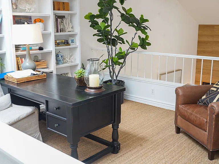 Open air office w bookshelves