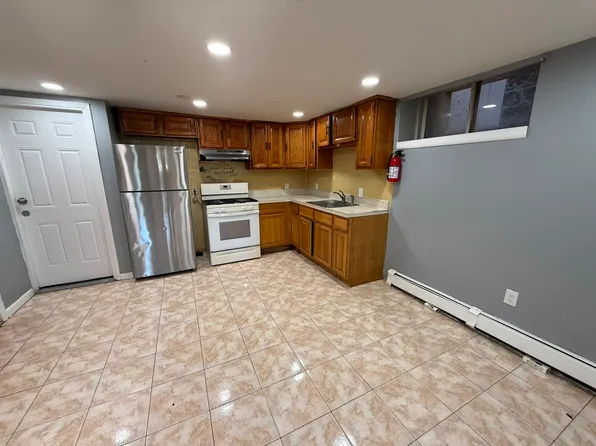 439 65th St #Be, West New York, NJ 07093