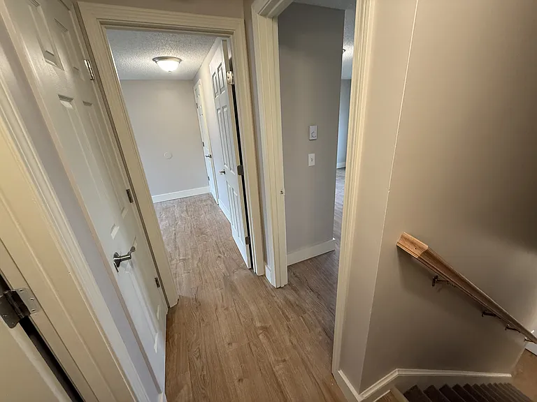 12 Knox St #14 — Photo 4