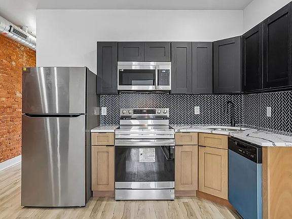 5th image of 4529 N 16th St #1