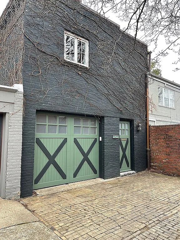 3422 P St NW photo 1