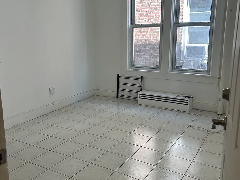 909 Arnow Ave #1 — Photo 3