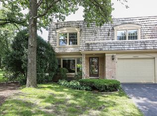 19W082 Avenue Barbizon N, Oak Brook, IL 60523