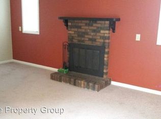 2005B S Mattis Ave, Champaign, IL 61821