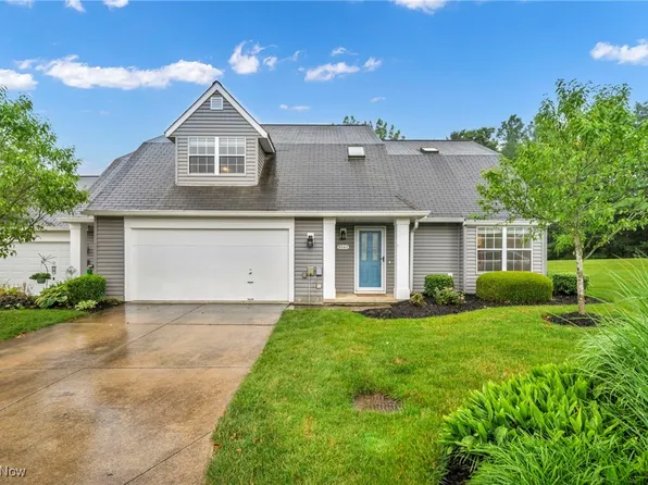 9543 Ridge Ct, Twinsburg, OH 44087
