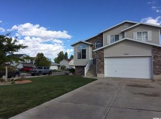 4042 W 4875 S, Roy, UT 84067