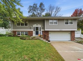 2621 Winchester N, Lincoln, NE 68512