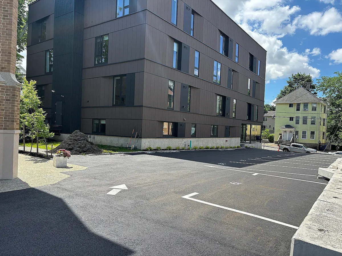 1 bed, 725 sqft, $2,250 — Photo 2