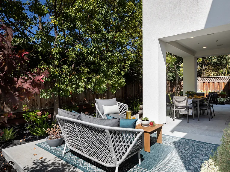 113 Seale Ave — Photo 52
