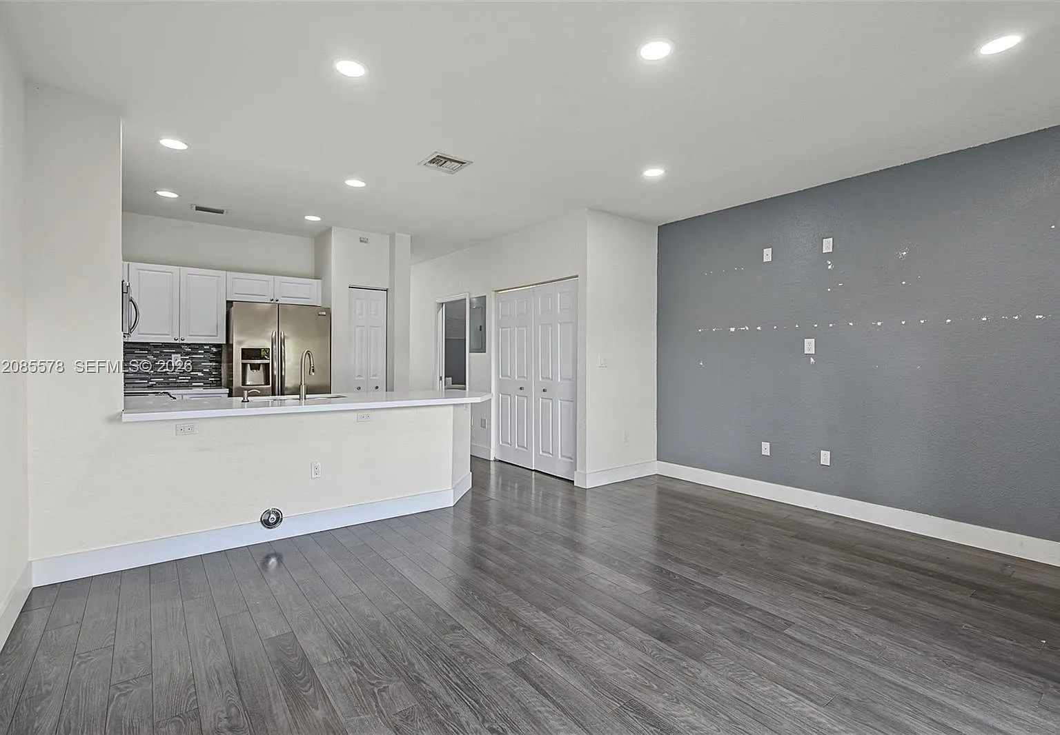 Las Brisas At Doral Condo — Photo 4