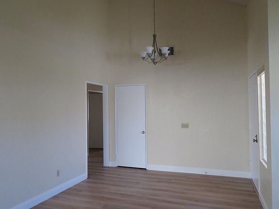 3rd image of 5390 Ashwood Ct