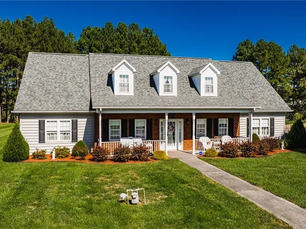 20 Cranberry Ln, Davisville, WV 26142
