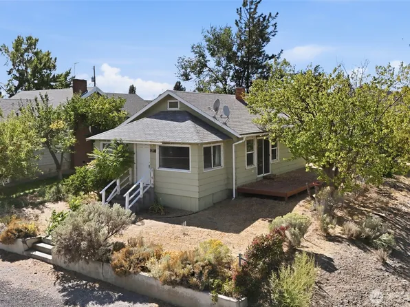 27 Evergreen Street S, Soap Lake, WA 98851