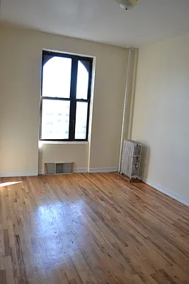 Rented by Bohemia Realty Group | media 14