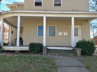 123 W Perry St APT 2, Pittsfield, IL 62363