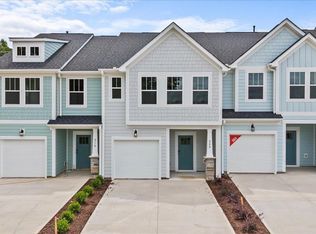 208 Curhill Ln, Simpsonville, SC 29681