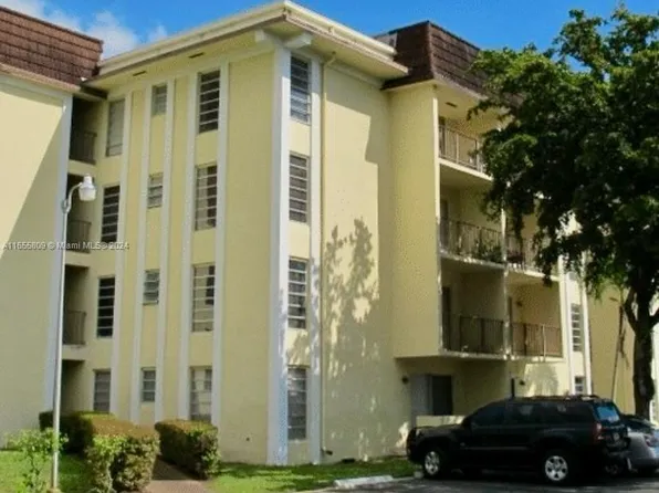 11905 NE 2nd Ave #C302, North Miami, FL 33161