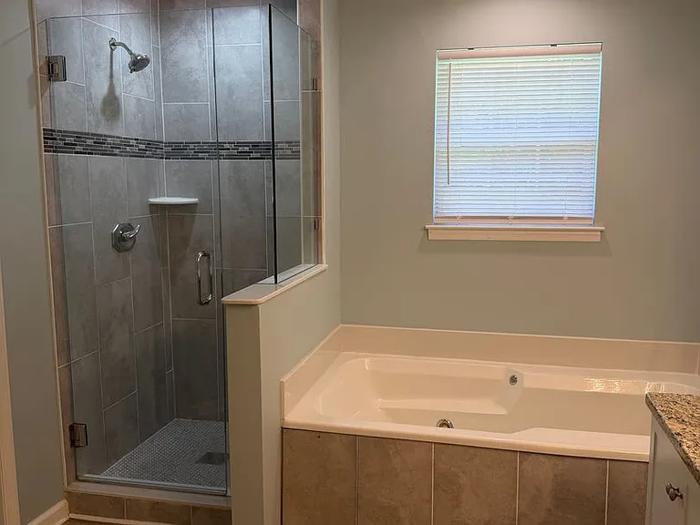 8900 Fox Glen Dr — Photo 20