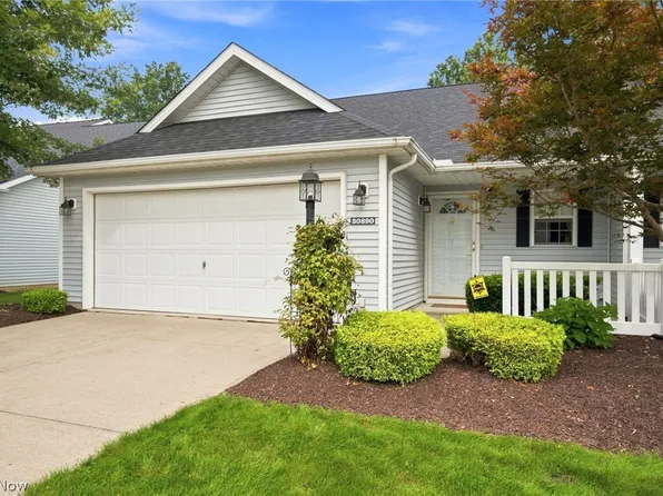 30890 Iris Ct, North Olmsted, OH 44070