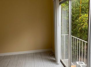 2533 Hillegass Ave #203, Berkeley, CA 94704