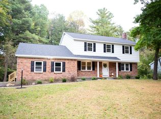1206 Godfrey Ln, Niskayuna, NY 12309