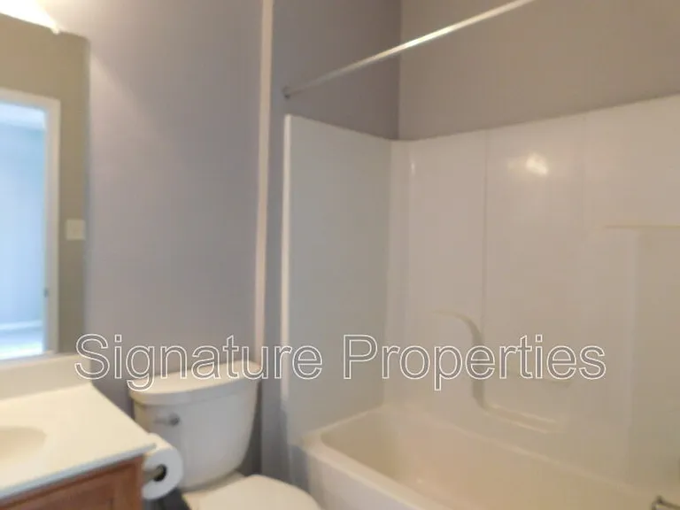 8197 Belton Cir — Photo 15