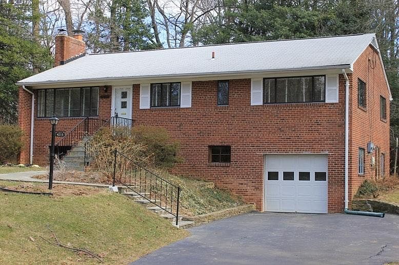 1st image of 4215 Wakefield Dr