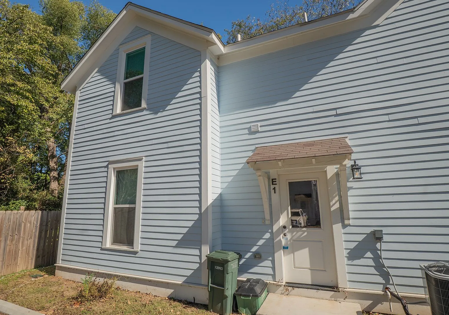 756 Locust Ave Building E — Photo 2