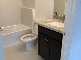 11721 SW 13th Ct, Pembroke Pines, FL 33025