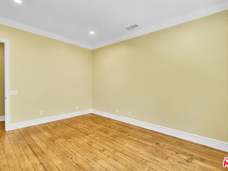 29734 Mulholland Hwy — Photo 33
