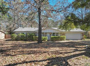 1304 W Lake Dr, Gladewater, TX 75647