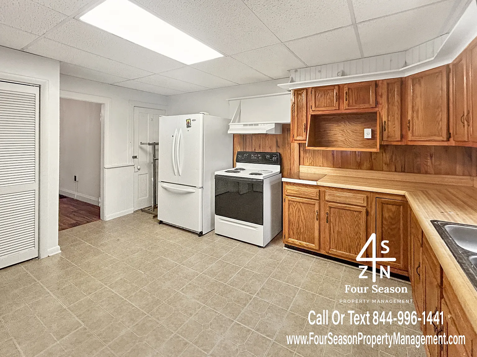 338 South Locust Street - 1 — Photo 2