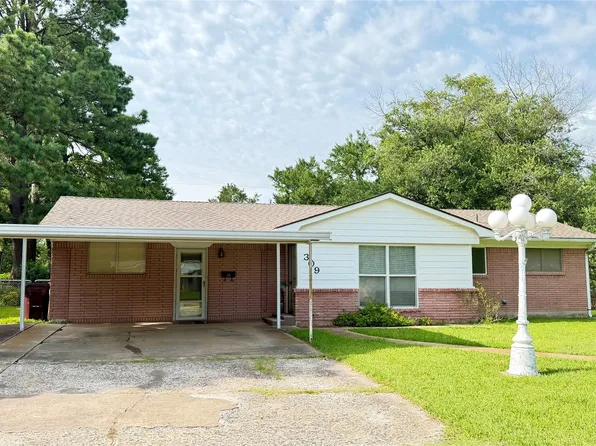 309 Glen Oaks Rd, Bonham, TX 75418