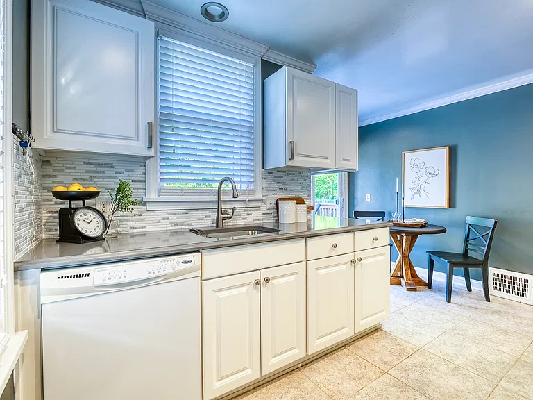 352 Glen Park Dr — Photo 17