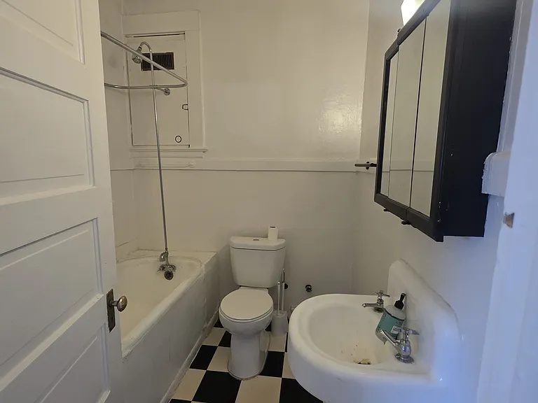 The Malden Apartments — Photo 25
