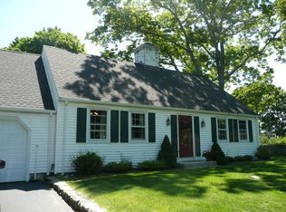 27 Barberry Ln, Madison, CT 06443