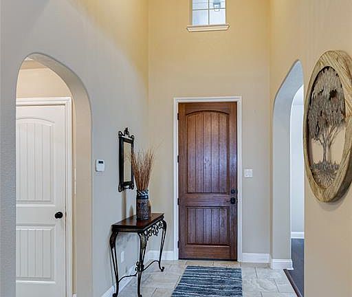 5th image of 1324 Realoaks Dr