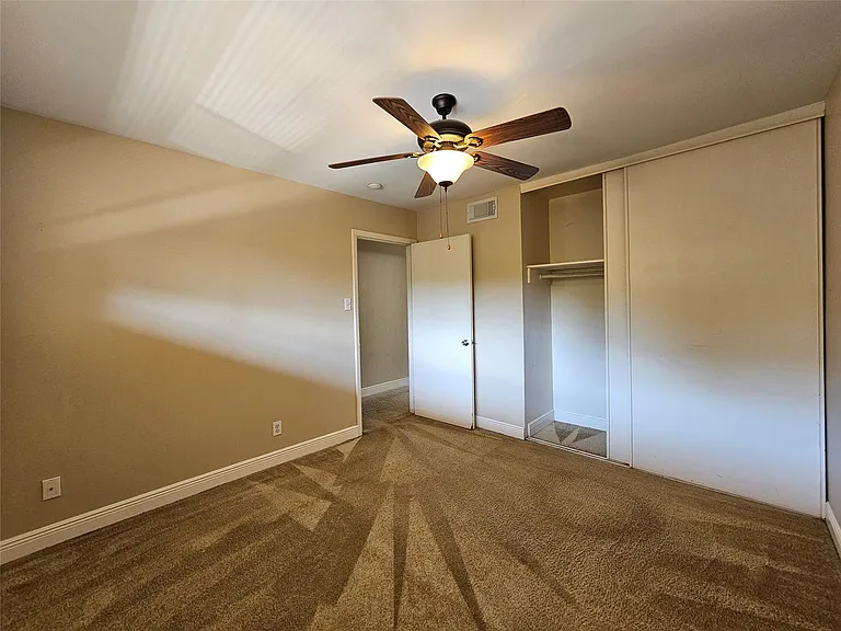 12600 Melville Dr #321B — Photo 8