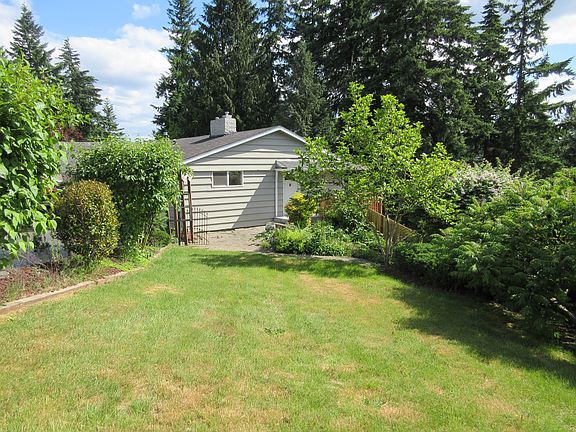 3rd image of 10502 43rd Street Ct E